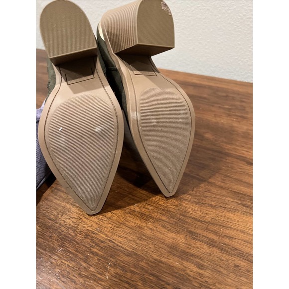 Crown‎ And Ivy Women Bootie Size 8.5 Olive Green Gold Suede - Picture 7 of 7